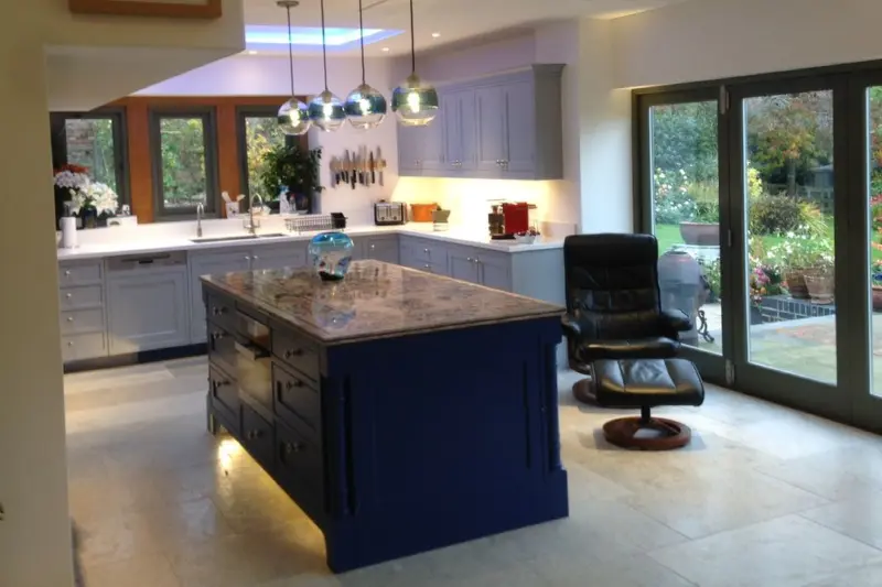 Another view of this kitchen