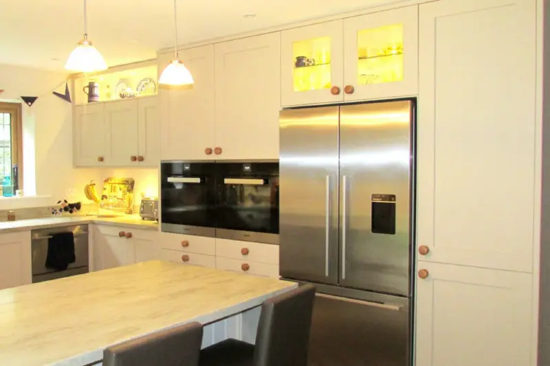 Another view of this kitchen