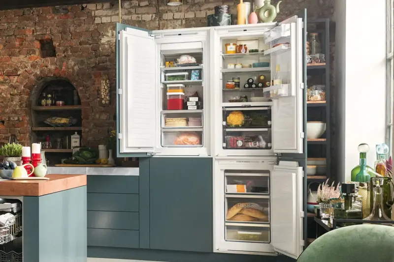NEFF built-in fridge and freezer columns with their doors open