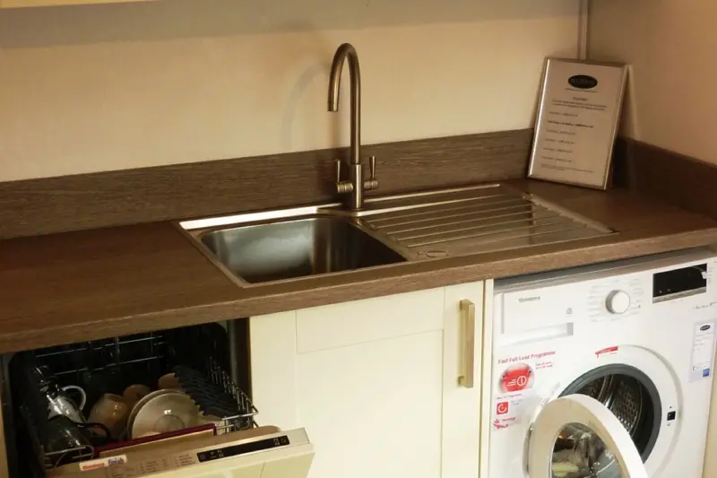 Another view of this kitchen