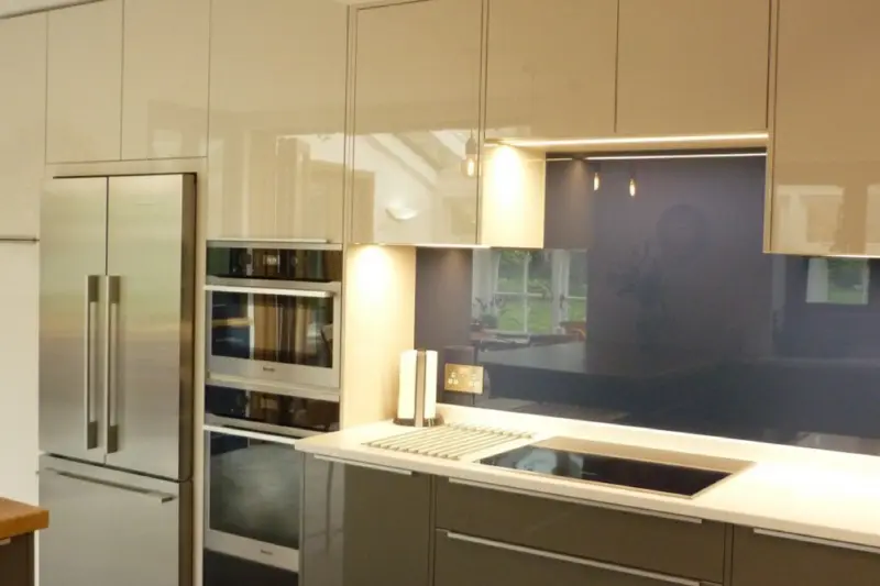 Another view of this kitchen